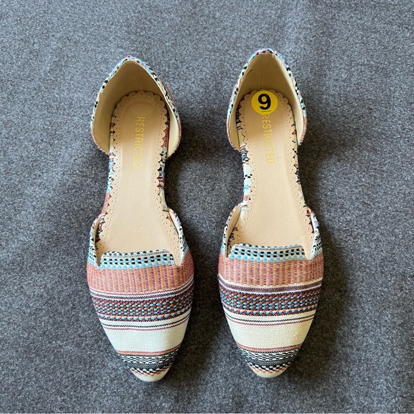 Restricted Boho-Style Flats - Picture 6 of 10